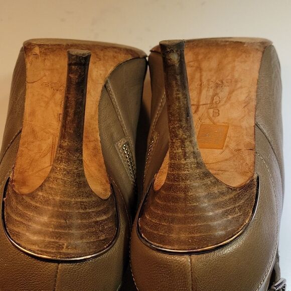 COACH DAPHNEY LEATHER ANKLE WOMEN"S BOOTS - Picture 8 of 14